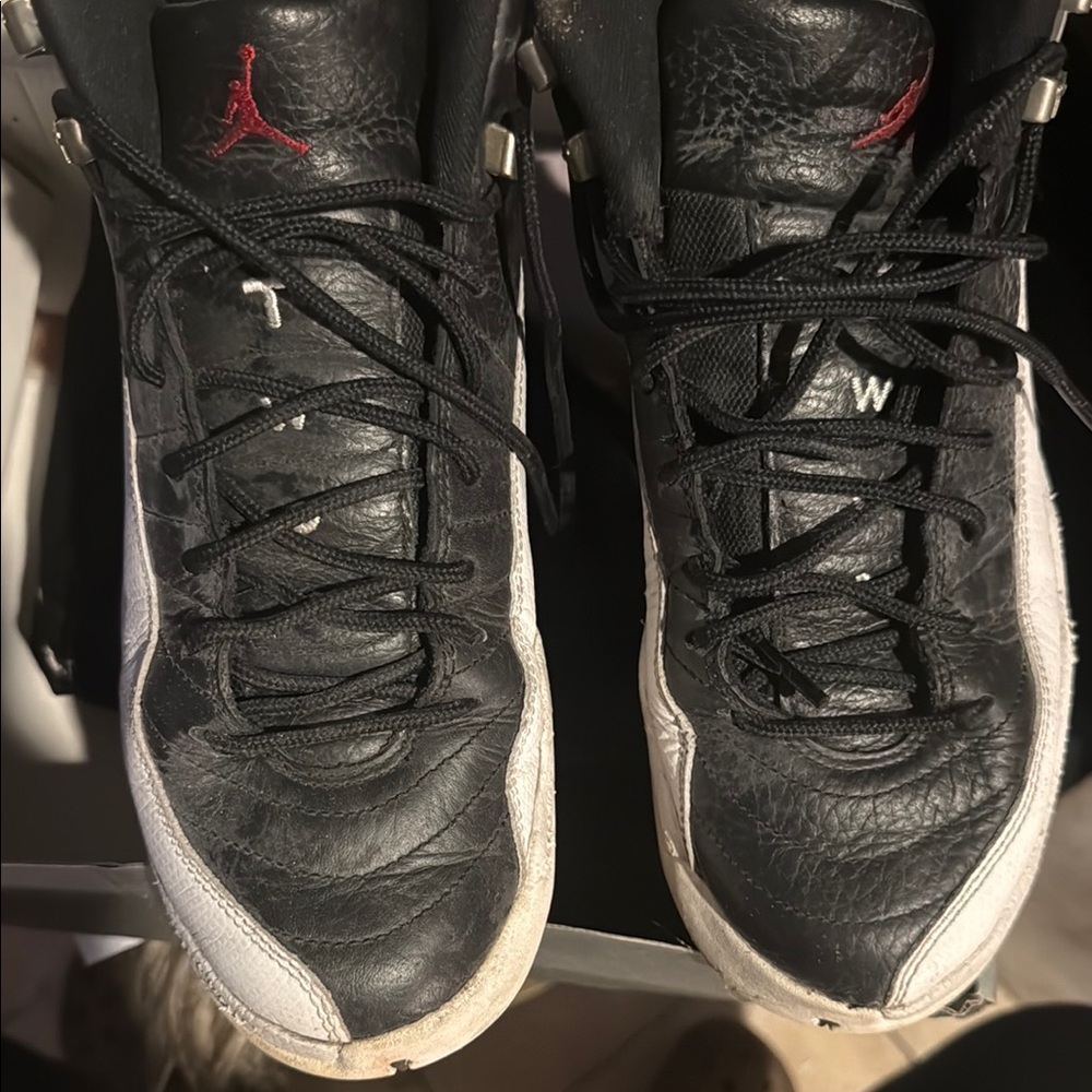 Jump Black and White Sneakers with Red Accent Jordan 23